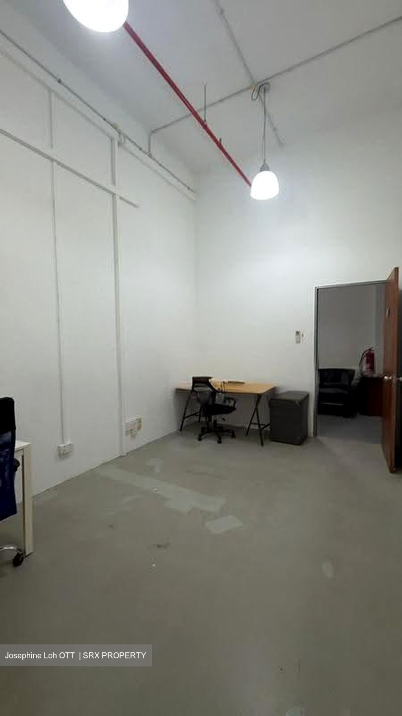 A'posh Bizhub (D27), Factory #624901281